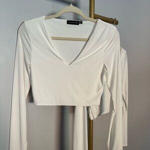 PrettyLittleThing V-Neck White Crop Top